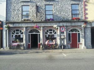 Gibbons' Pillar House Bar & Restaurant